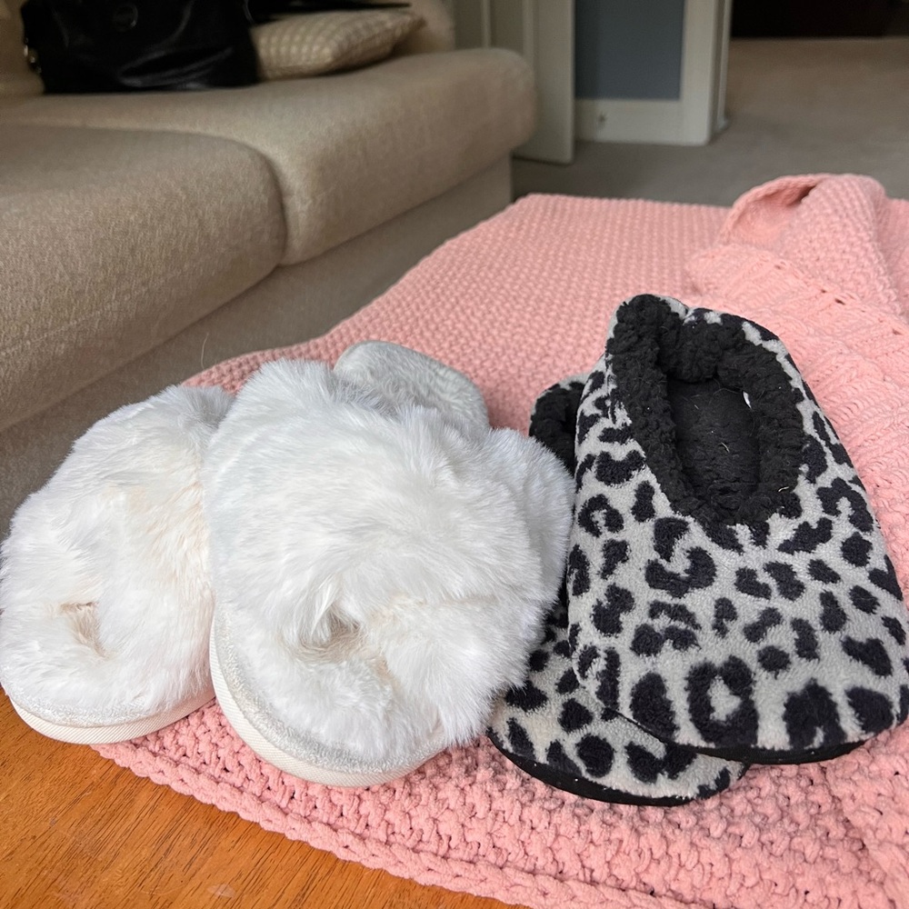 SLIPPERS